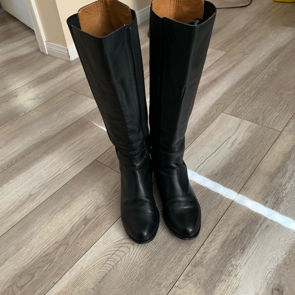Michael Kors Shoes - Michael Kors boots 👢 Michael Kors Shoes - Michael Kors boots 👢